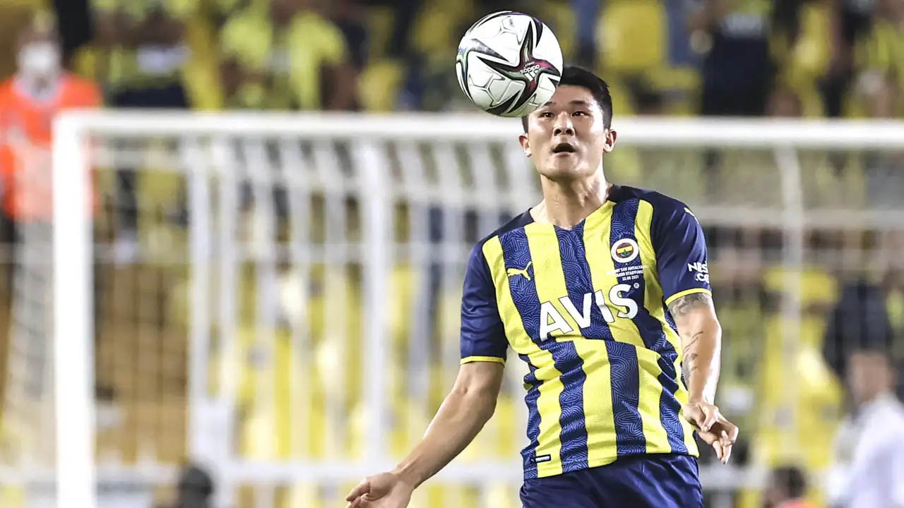 Eski Fenerbahçe yıldızı Kim Min-Jae'ye Manchester United'dan rekor teklif!